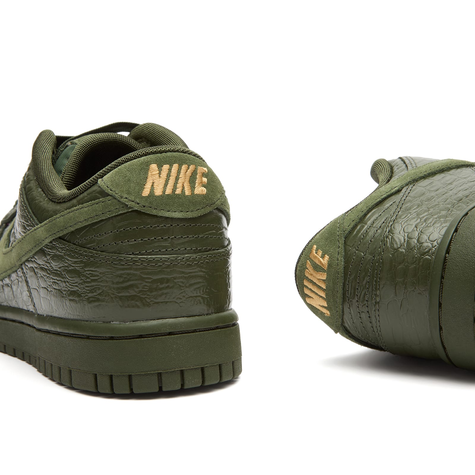 Women's Dunk Locroc W Sneaker in Green/Gold/Olive