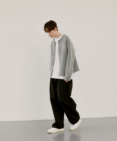 MATEE Heart Wappen Cardigan