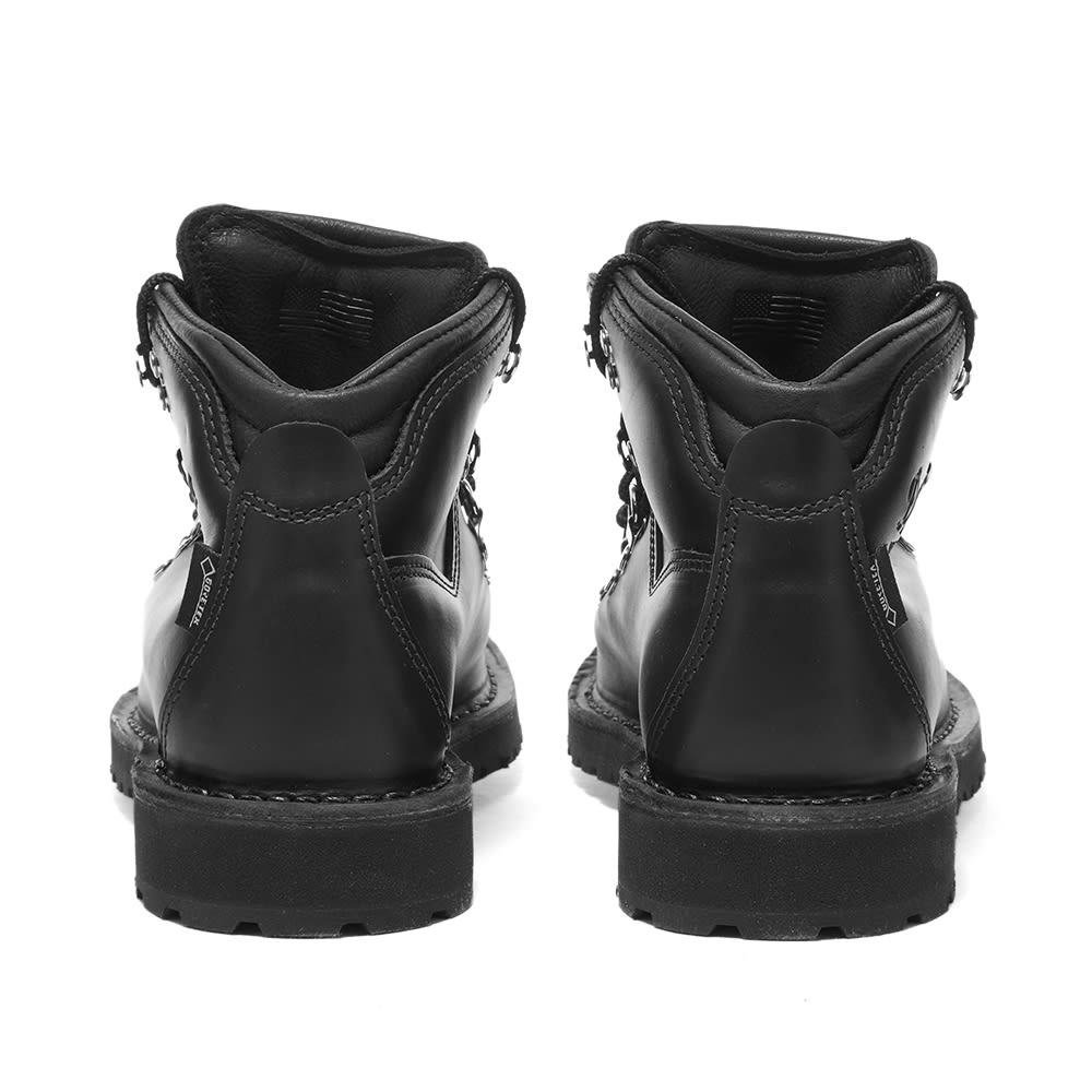 Men's Mountain Pass Boot in Black Glace