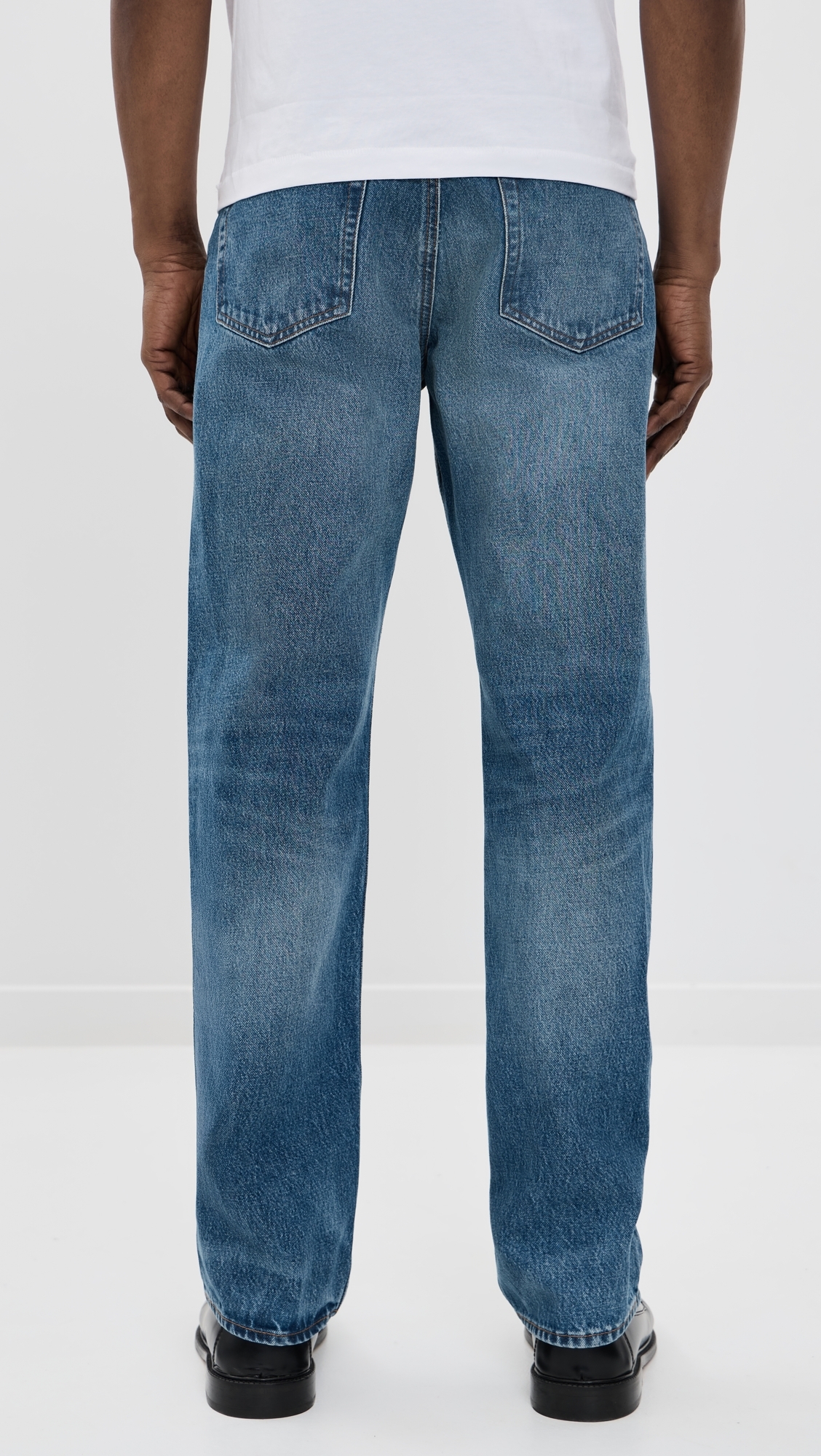 The Straight Jeans Outland