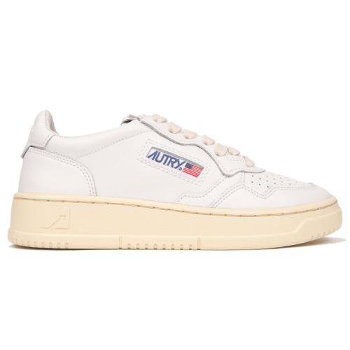 Medalist low-top sneakers