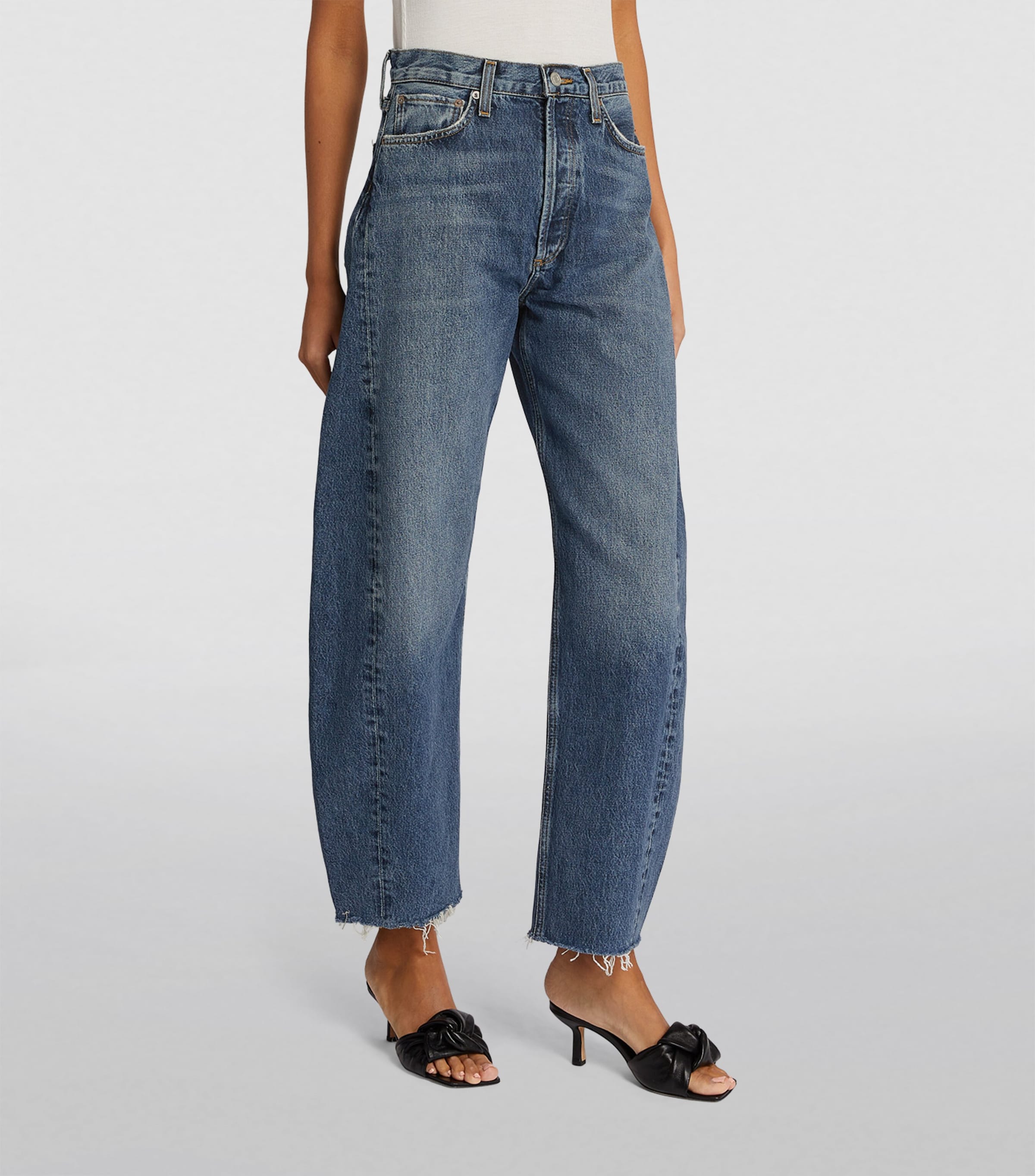 Luna Barrel-Leg Jeans