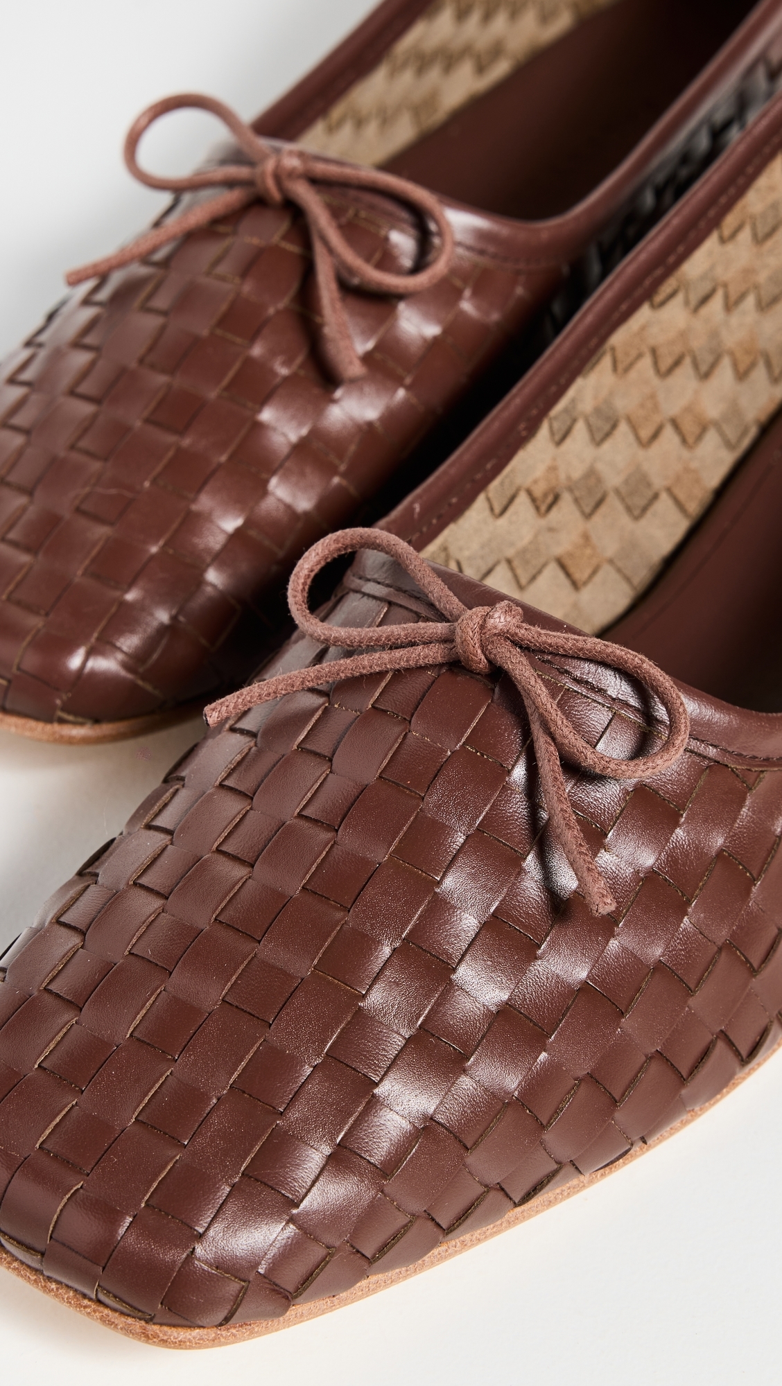 Jada Flats Umber Closed Woven Calf