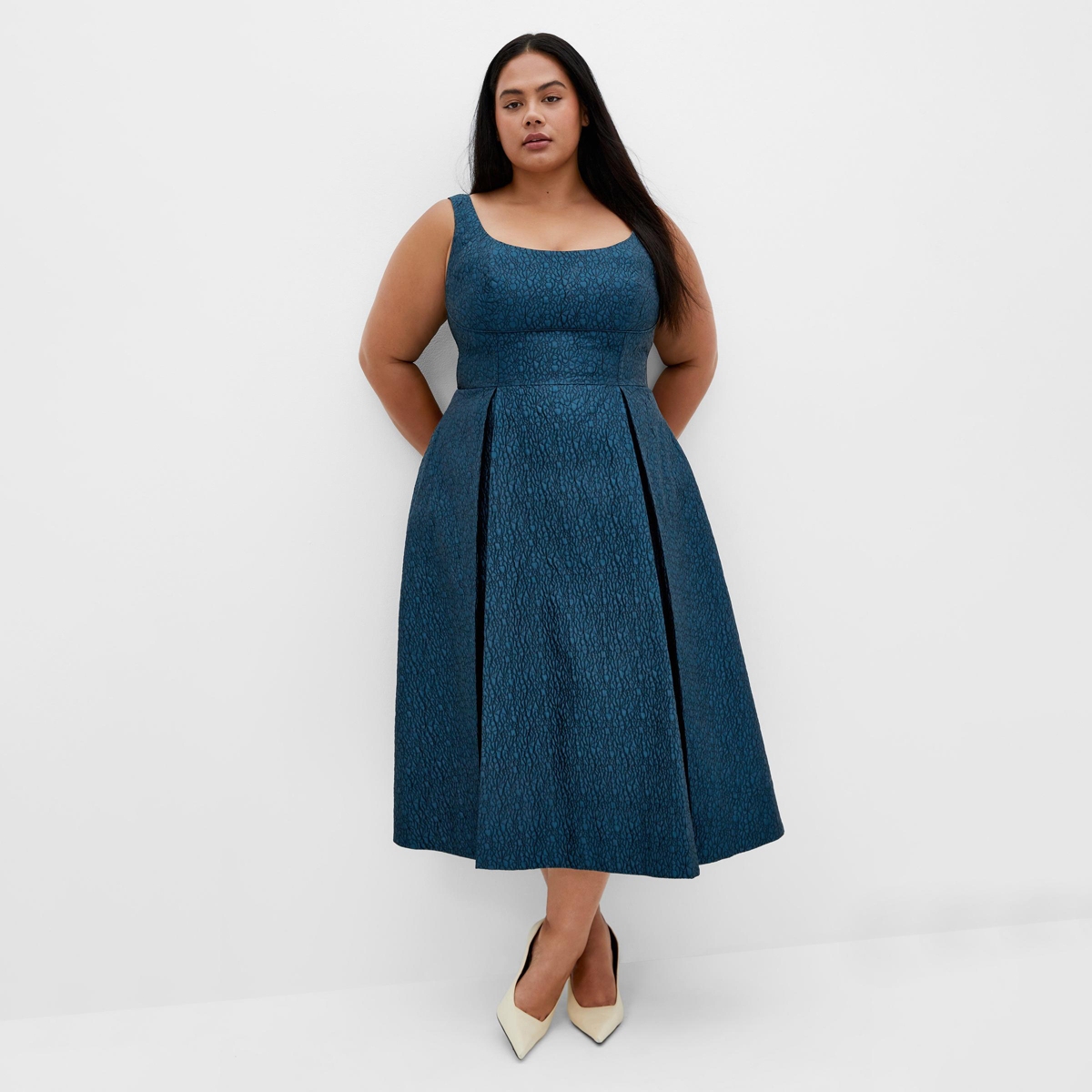 Plus Size Estella Dress - Emerald
