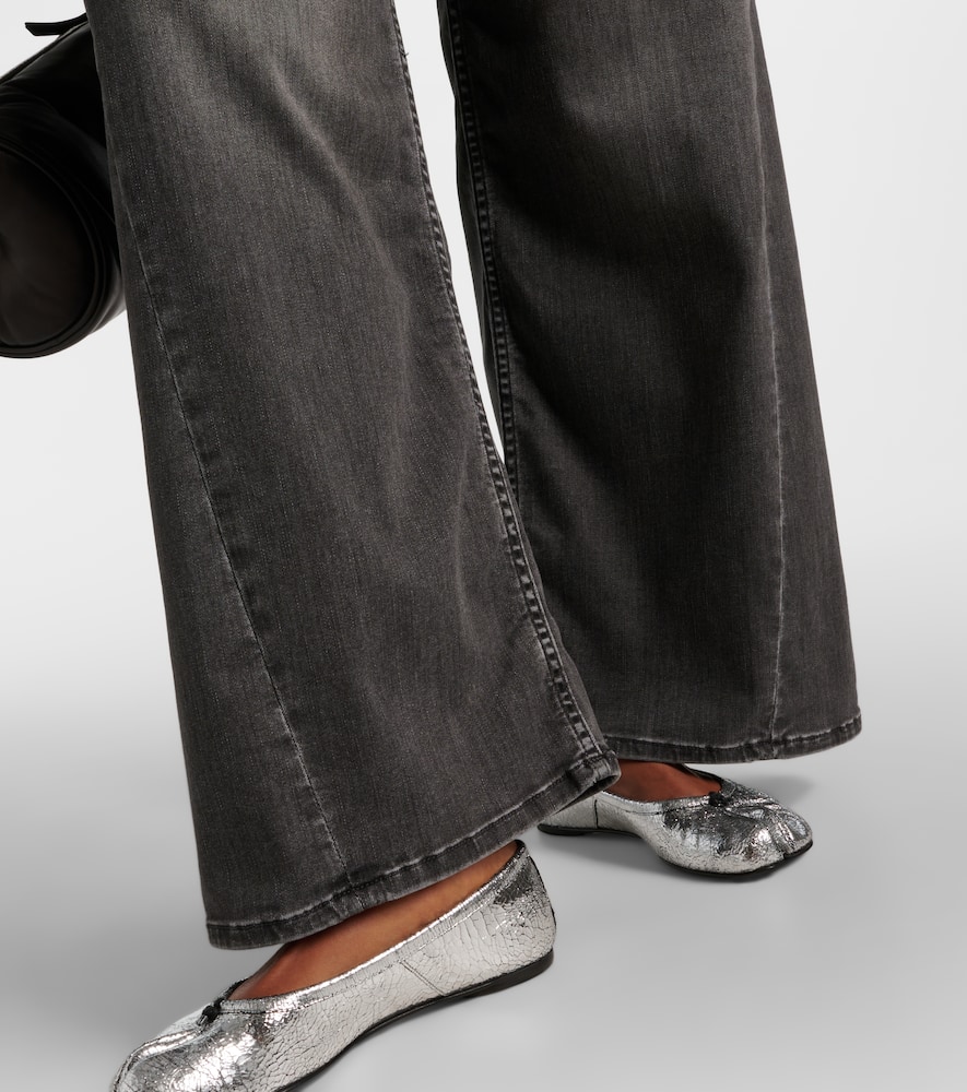 Mid-rise wide-leg jeans