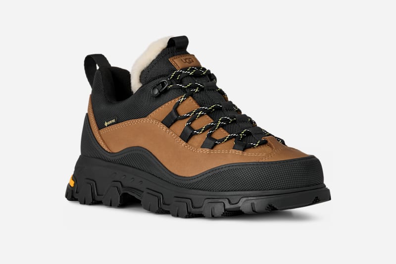 ® Women's MetroTrek Hiker Leather Shoes in Chestnut