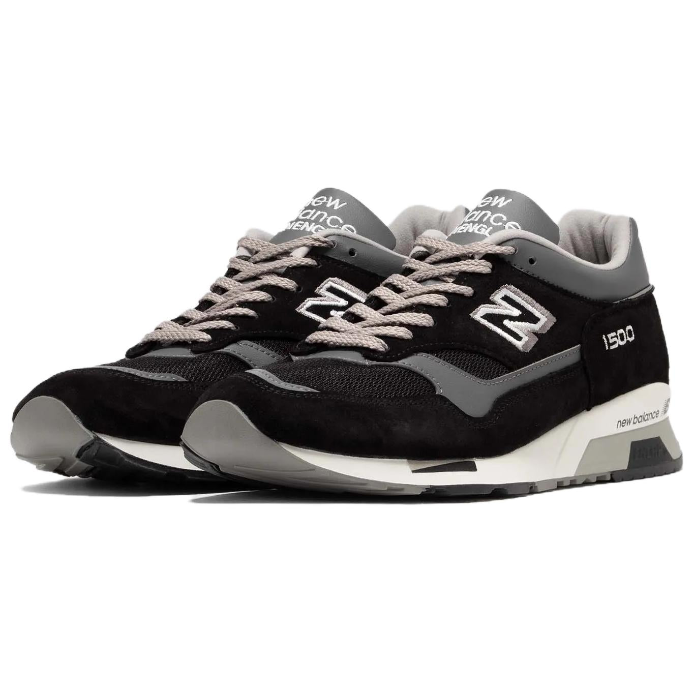 1500 Made in UK 'Black Smoked Pearl Silver'