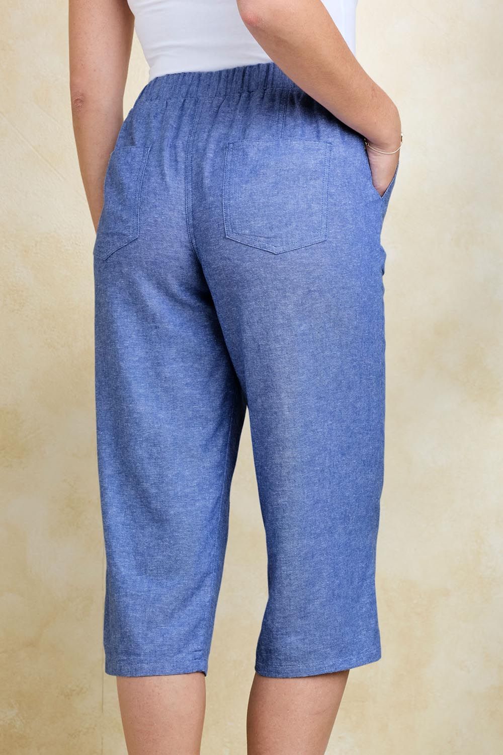 Cotton Traders Linen Blend Relaxed Fit Cropped Trousers 20.5" Inside Leg In Mid Blue