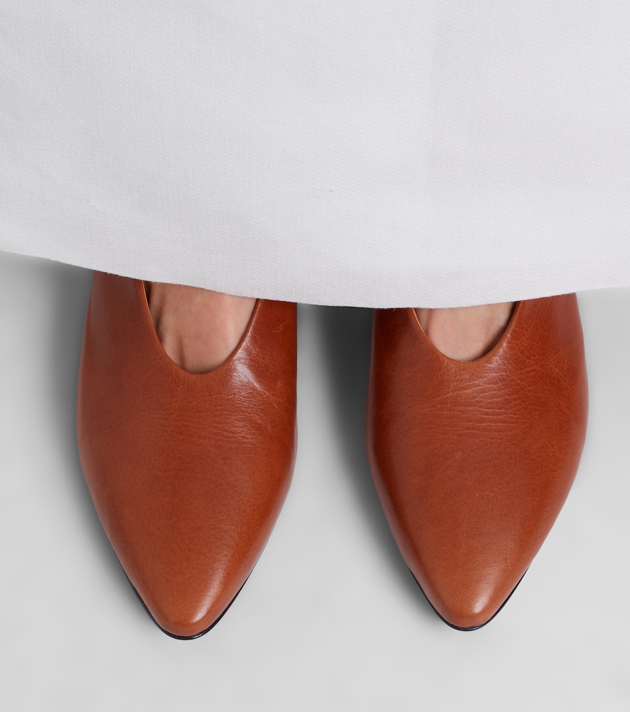 Bri leather pumps