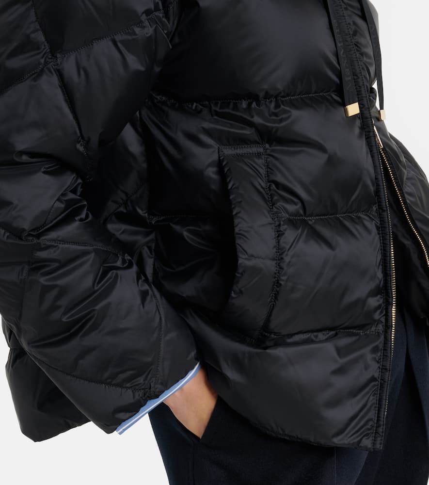 Cube Line quilted down jacket