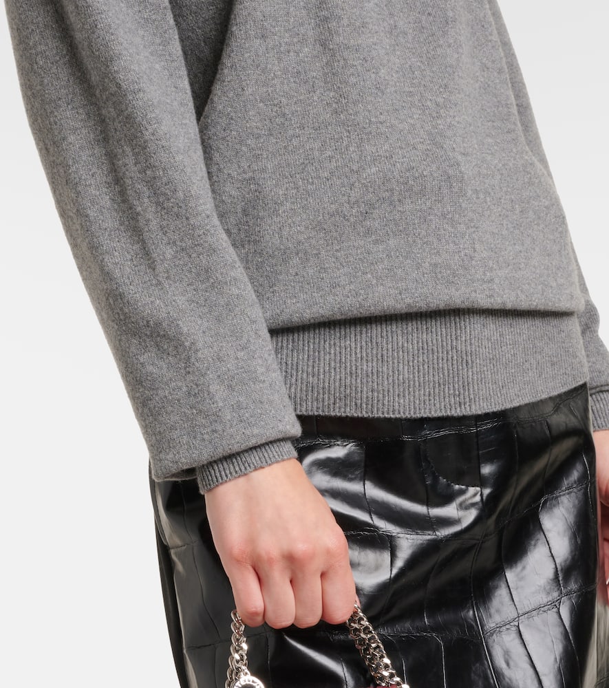 Cashmere and wool sweater