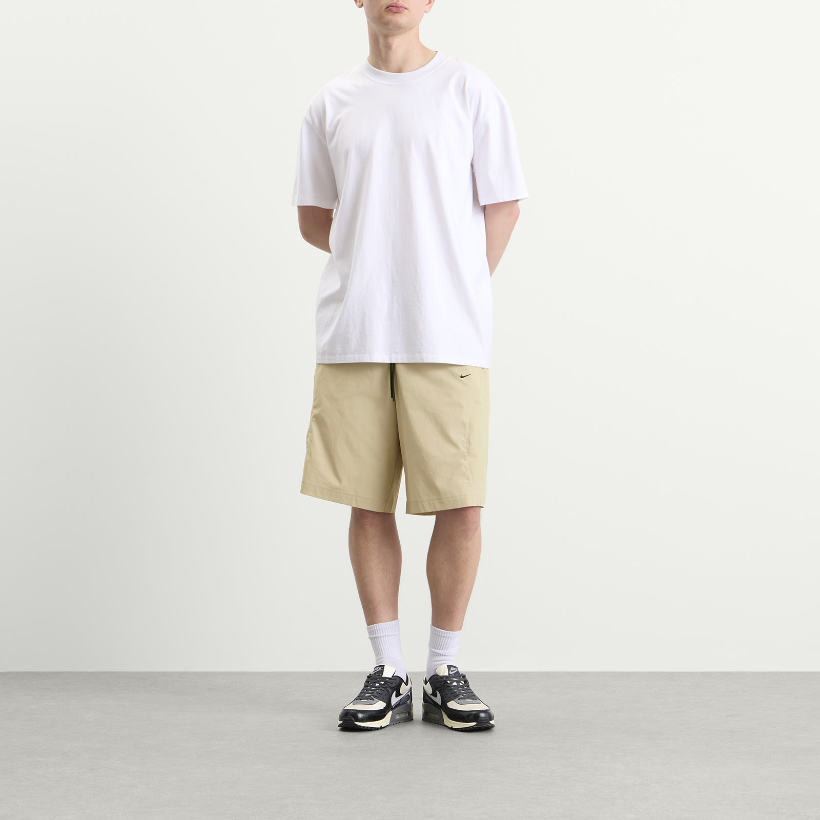 Men's Tech Helios Sun Short in Desert Khaki/Black