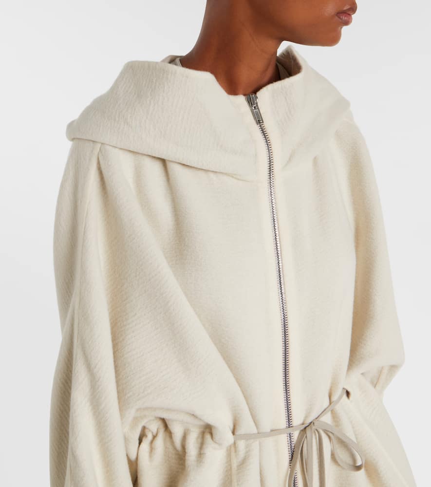 Camel and wool jacket
