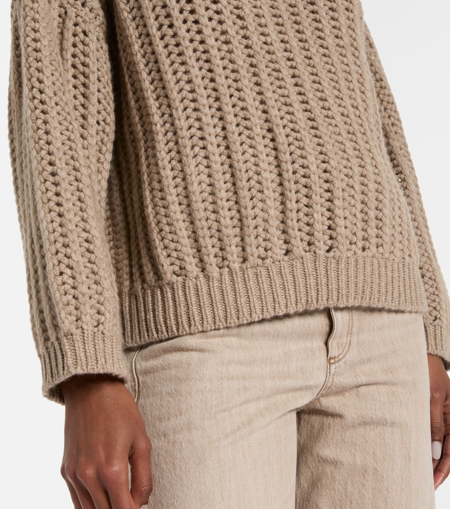 Cashmere sweater