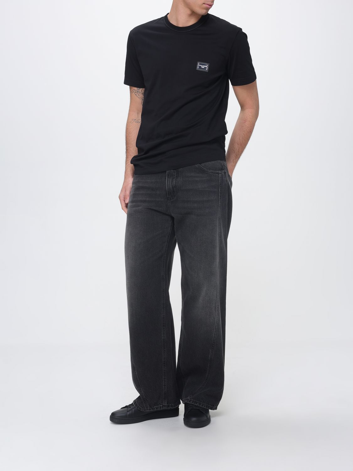 T-Shirt Men color Black