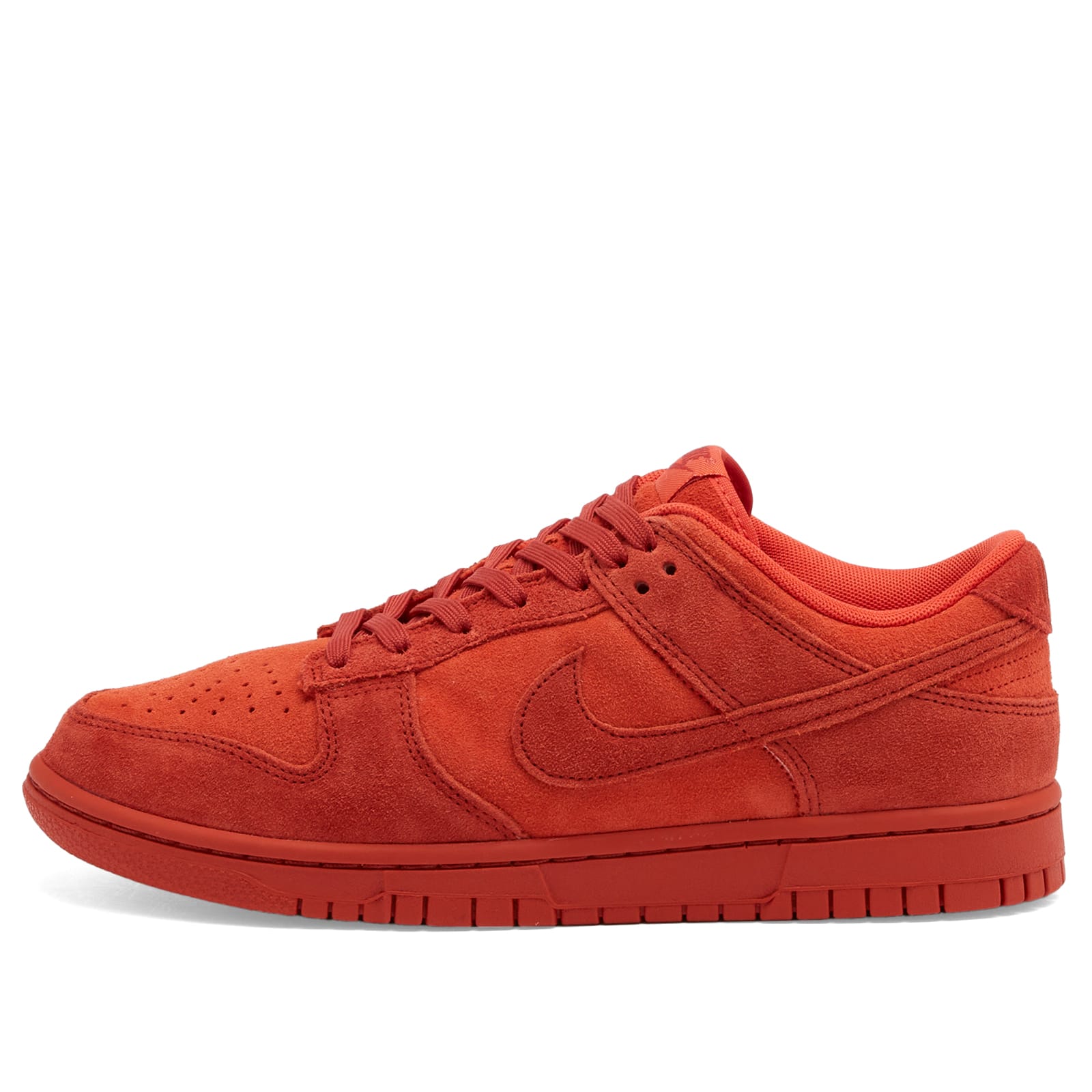 Women's Dunk Low Og Sneaker in Red/Dragon Red