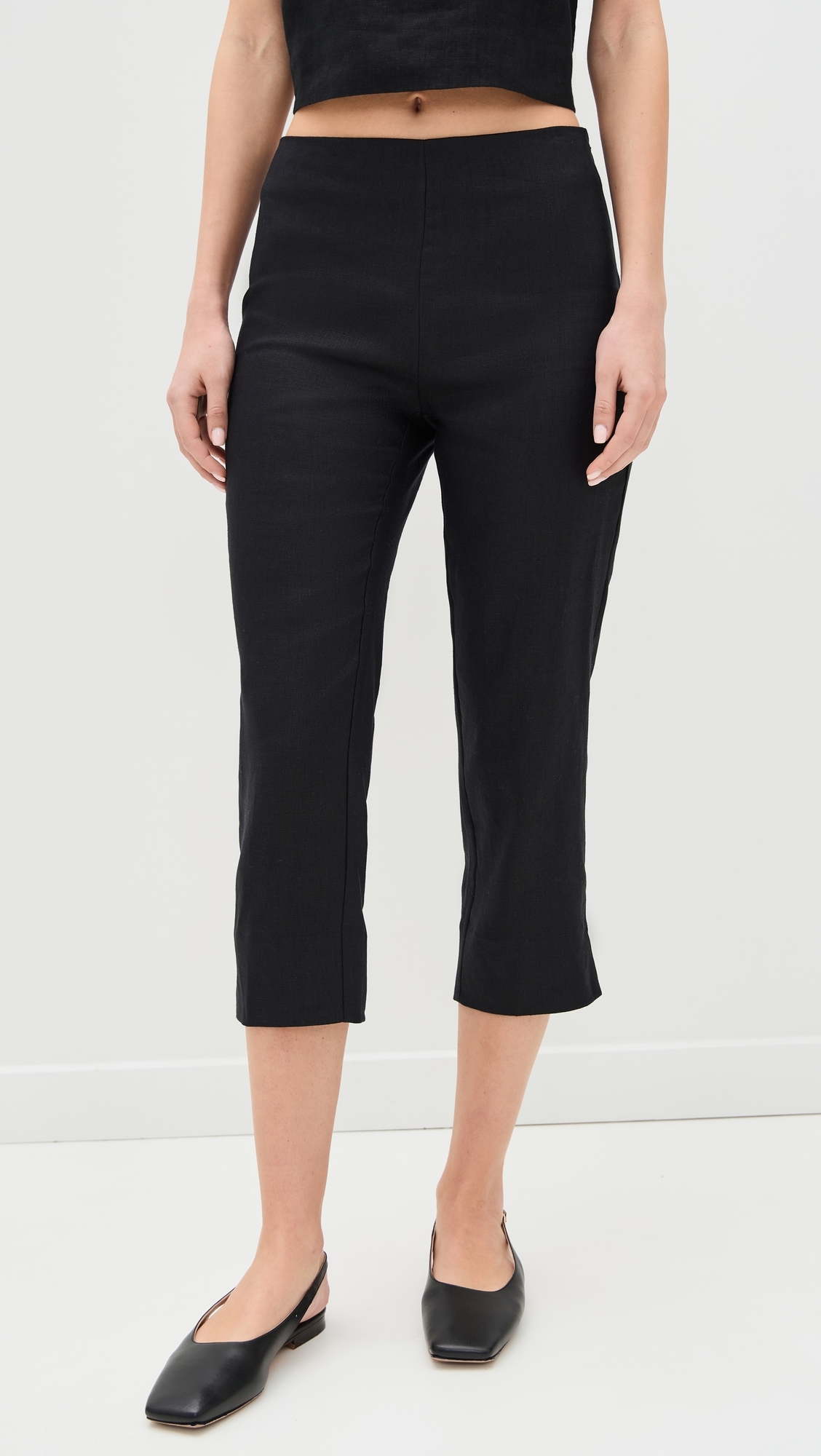 Petra Linen Pedal Pusher Pants Black