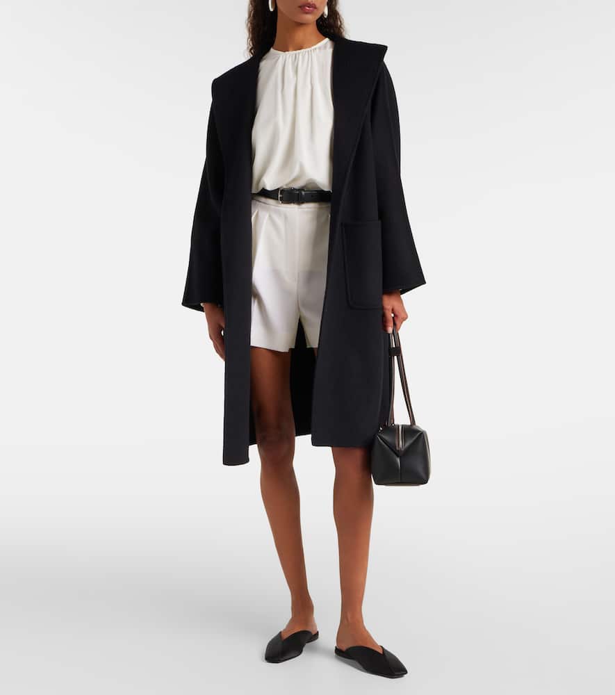 Ozieri virgin wool shorts