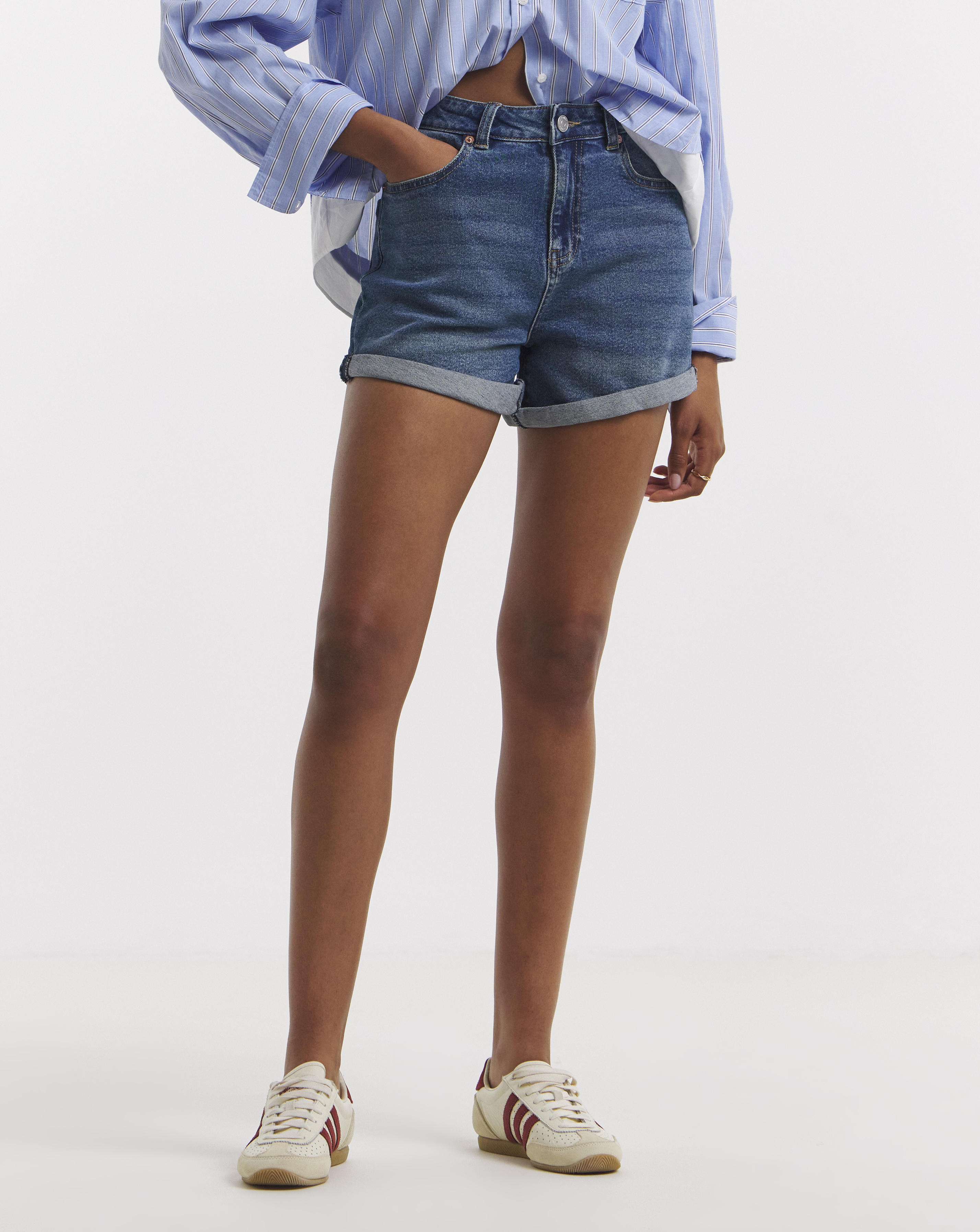 Simply /1 Blue Loose Mom Short