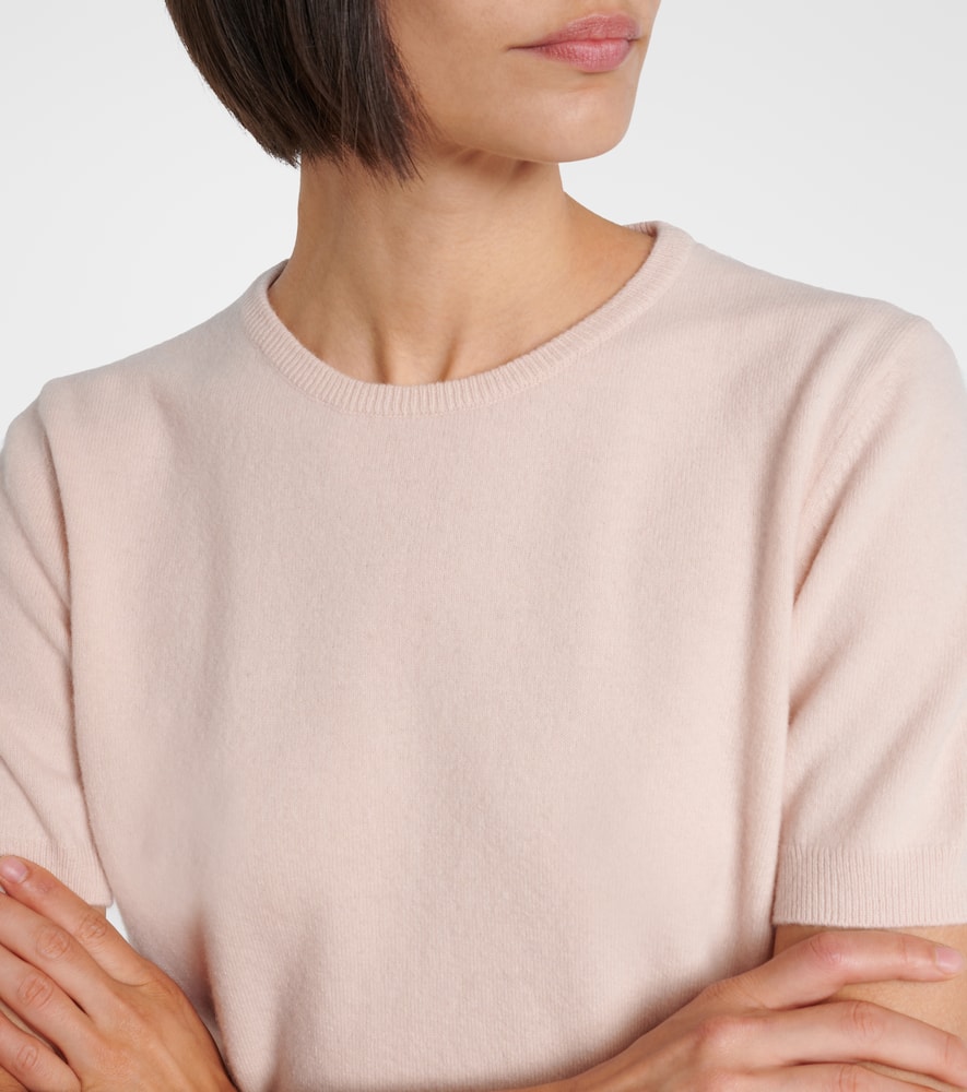 Knitted virgin wool T-shirt
