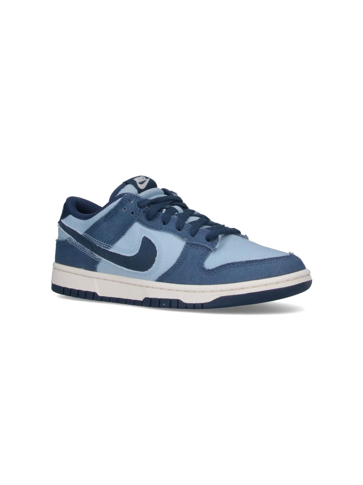 Nike "Dunk Low Retro" Sneakers