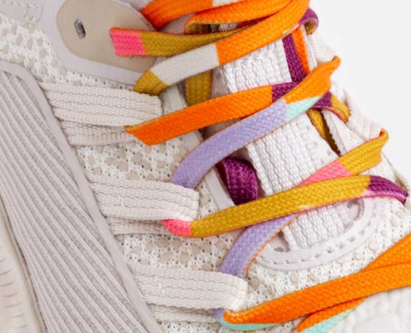 HOKA Kawana Mid Studio Proba Shoes in White Sand/Tangerine Tango