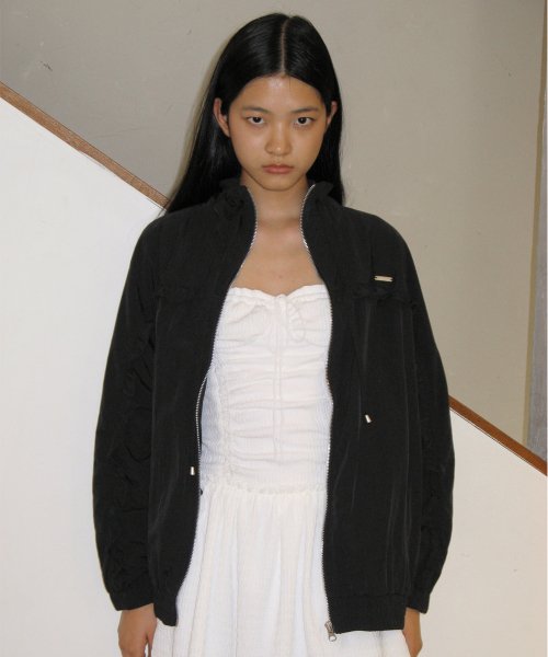 CIRCLE LINE FRILL WINDBREAKER