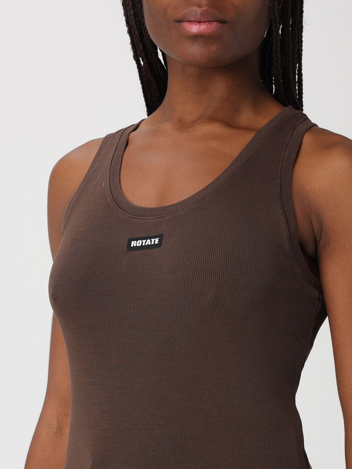 Top Woman color Brown