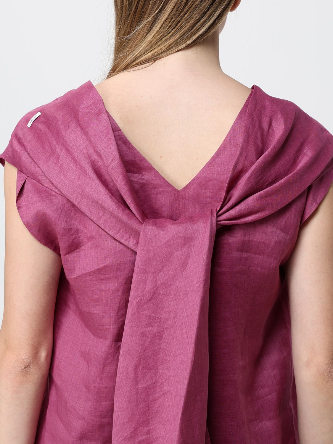 Top Woman color Cyclamen