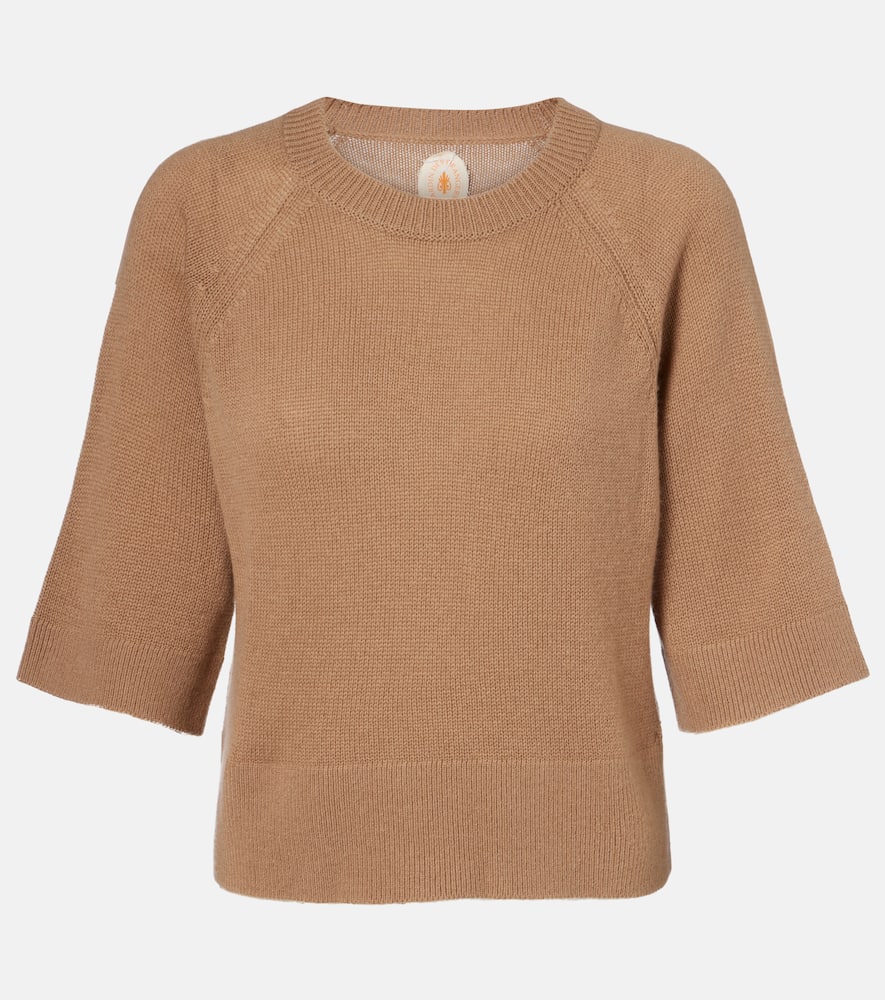 Wool and cashmere sweater