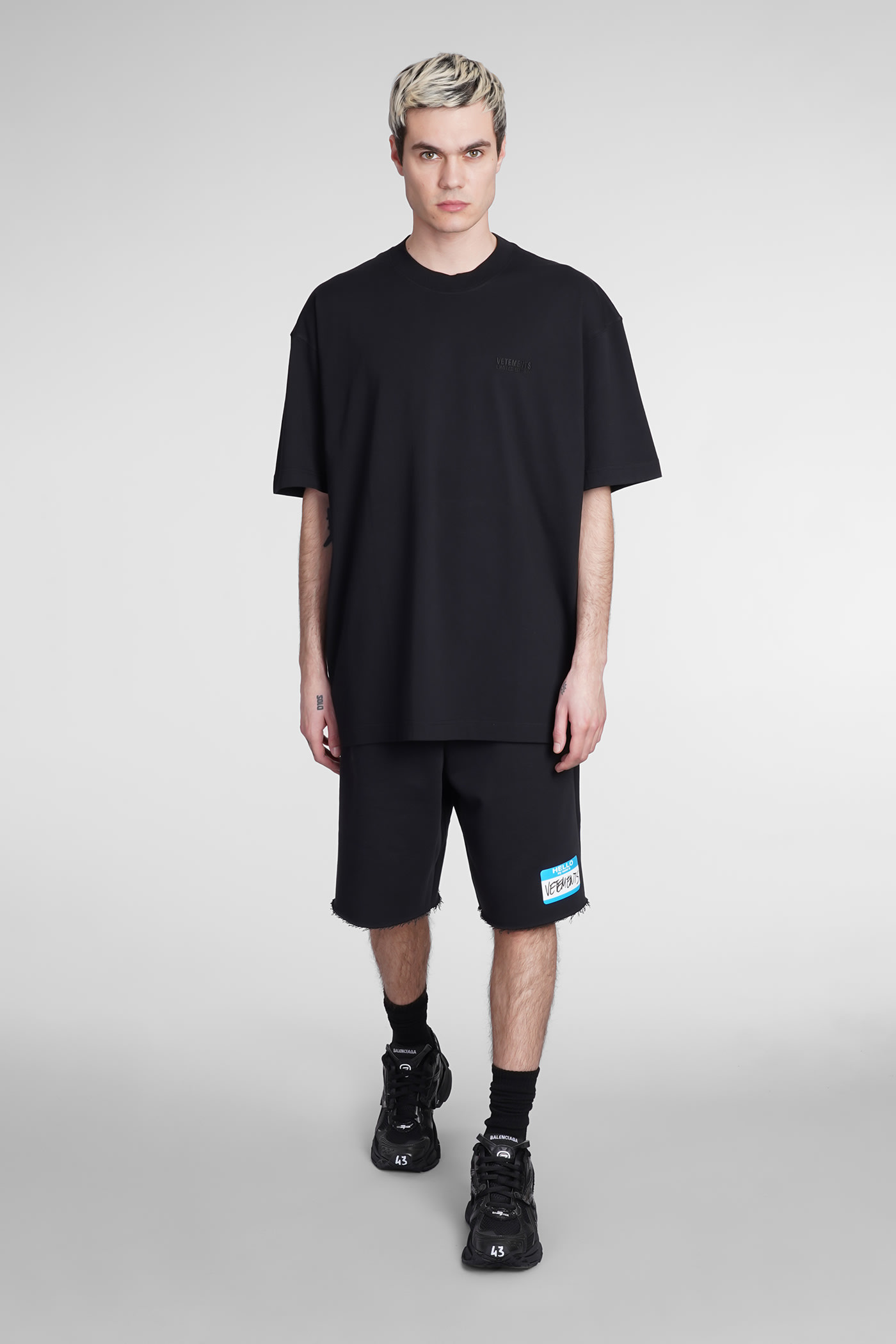 T-shirt In Black Cotton