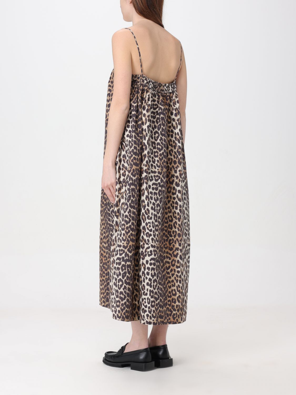 Dress Woman color White