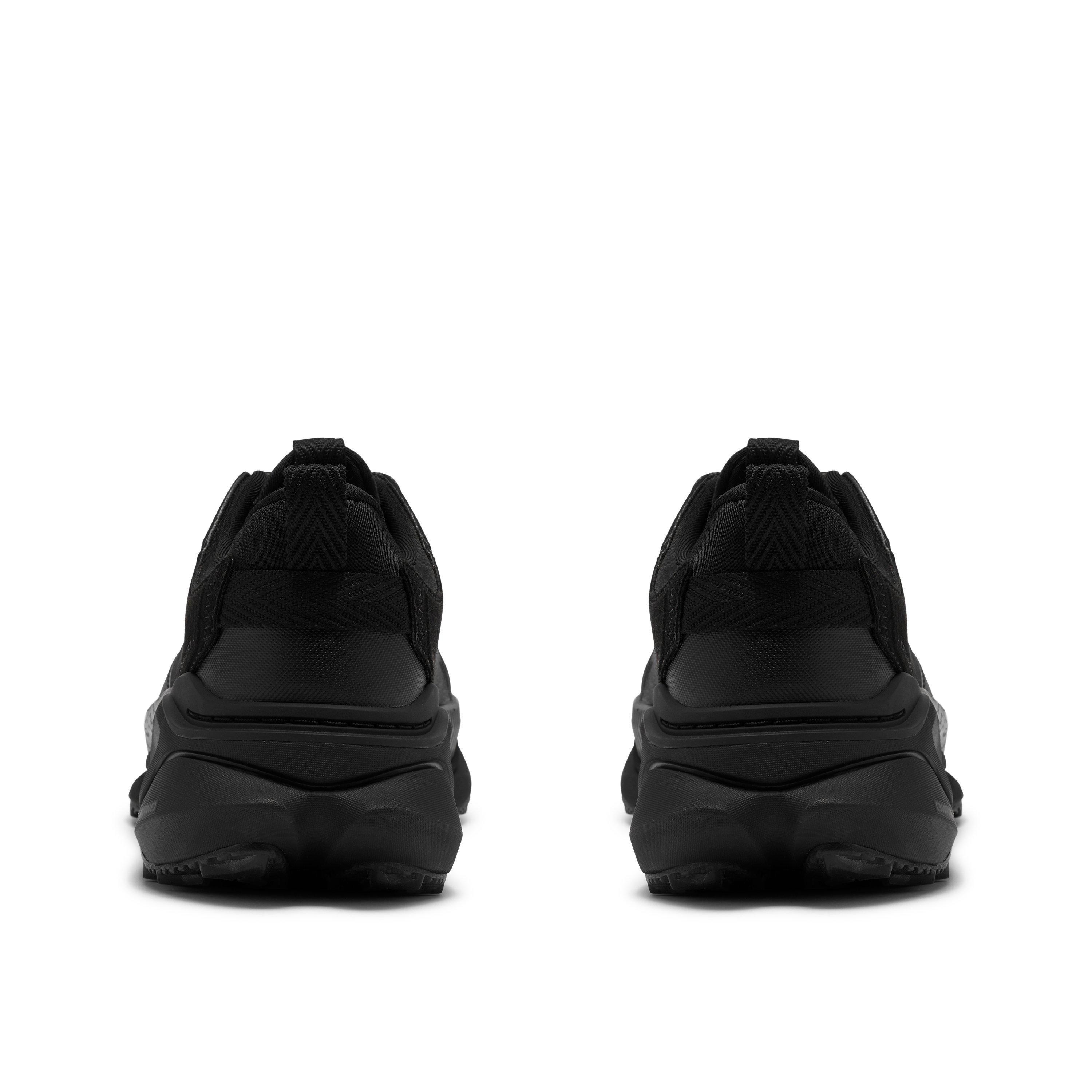 Clarks Pace Trail Go Waterproof Black/black Trainers,lace Up