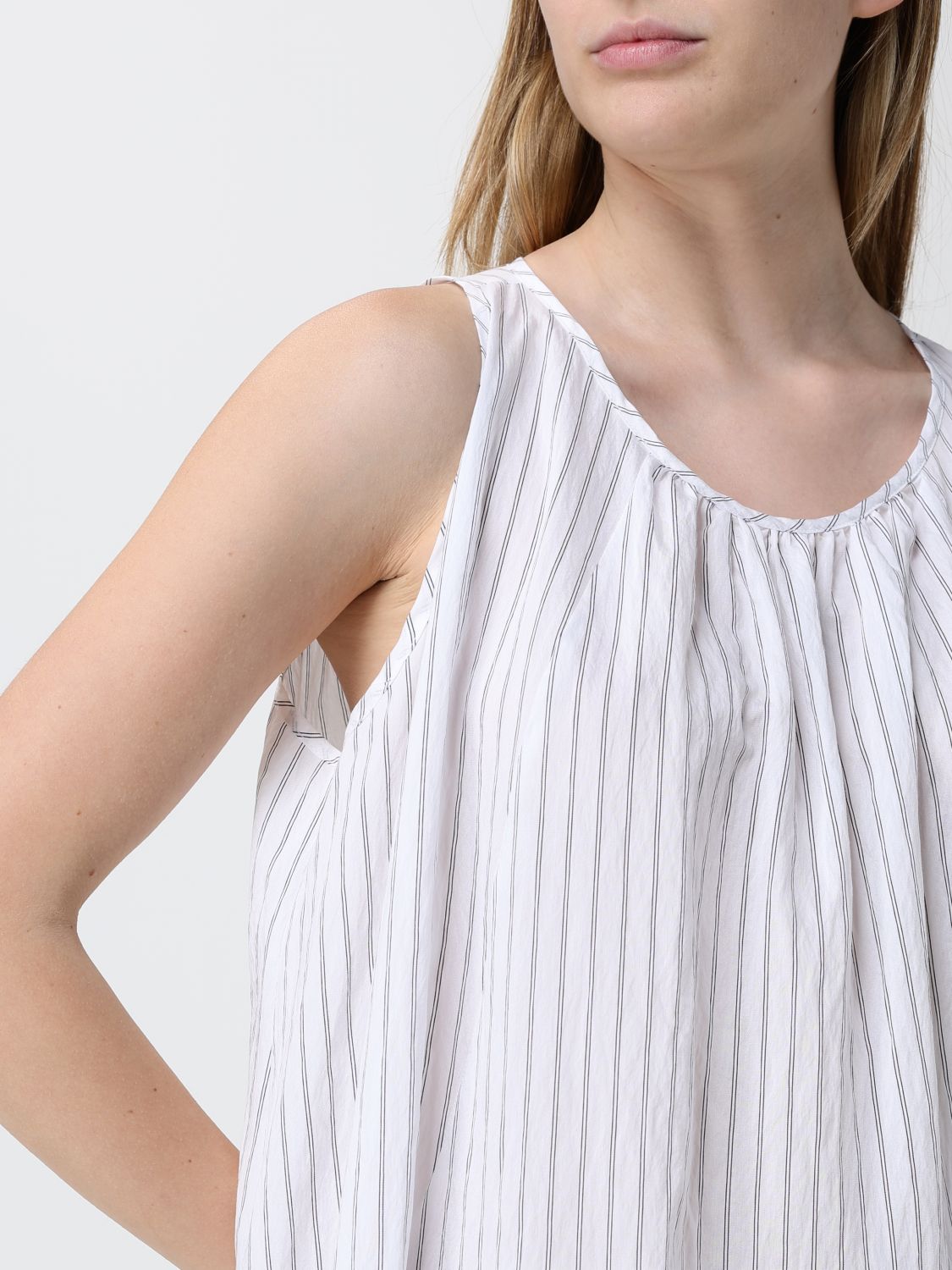 Dress Woman color White