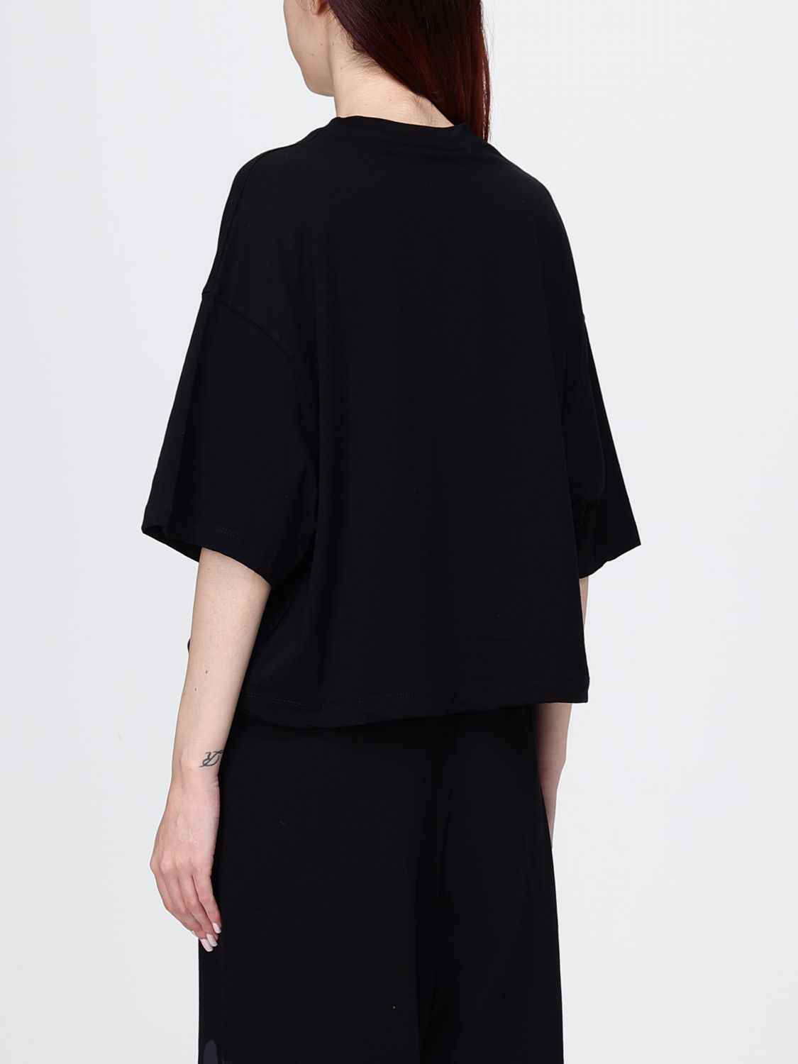 T-Shirt Woman color Black