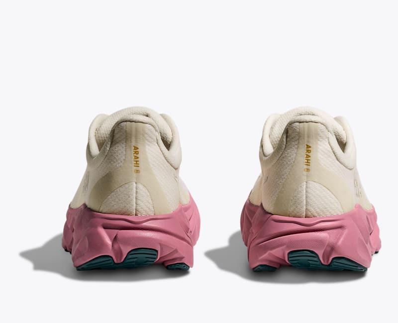 HOKA Women's Arahi 8 Shoes in Alabaster/Lingonberry