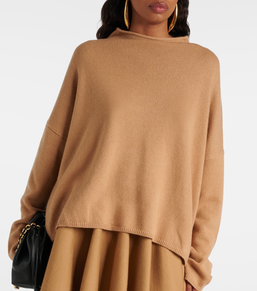 Sandy cashmere sweater