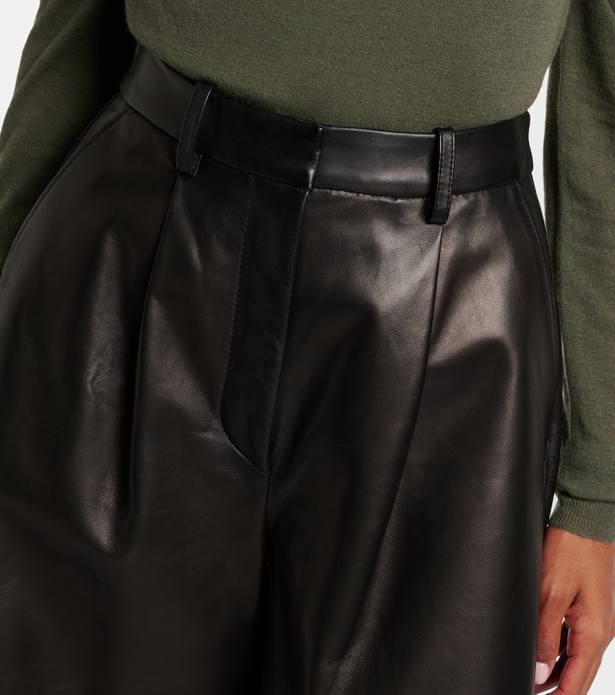 Suze leather shorts