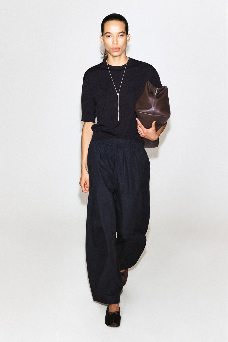 Elasticated Barrel-Leg Pants