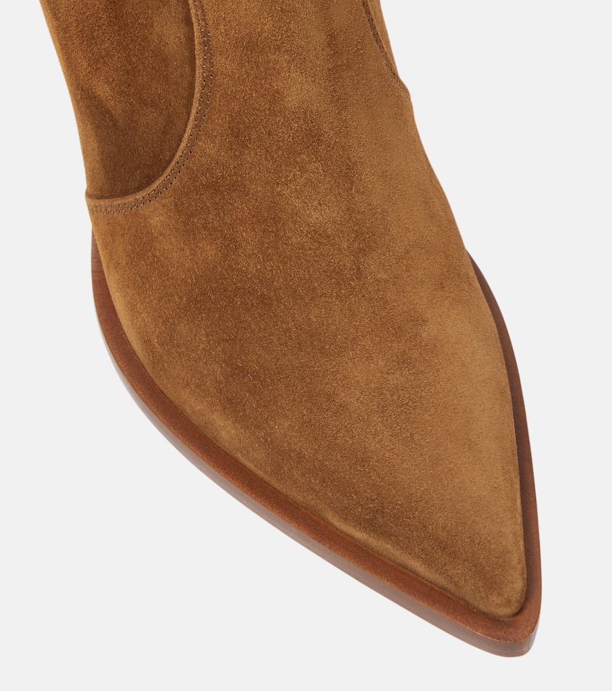 Denver suede boots