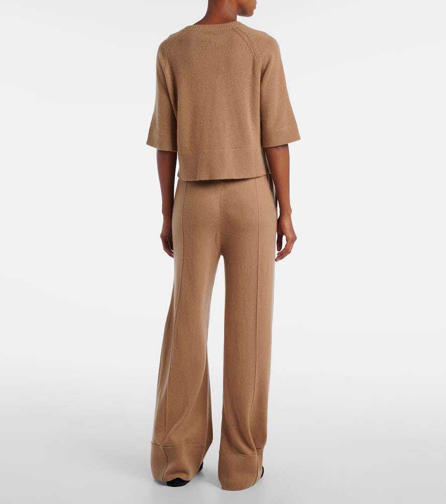 Wool and cashmere sweater