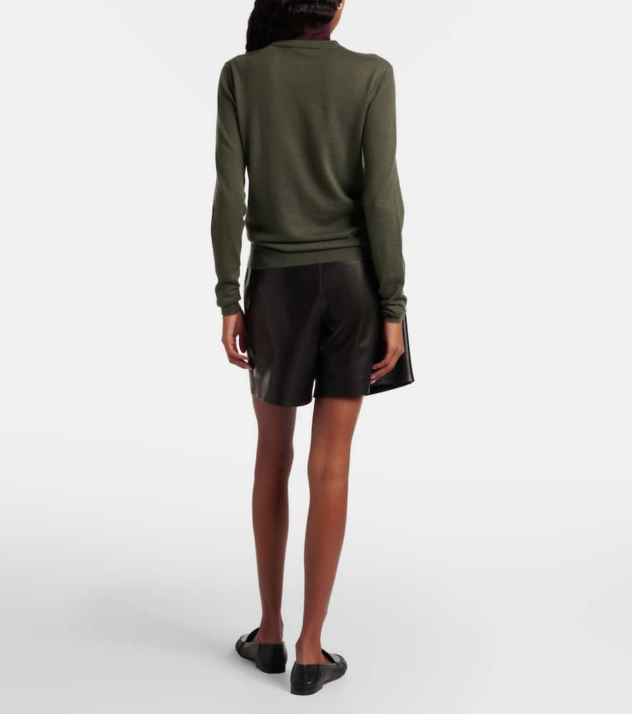 Cashmere sweater