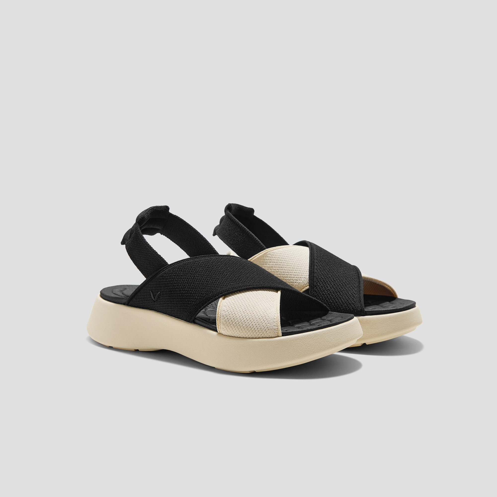 VIVAIA Elastic Back Strap Walker Sandals Kara 2.0|BLACK & CREAM IVORY