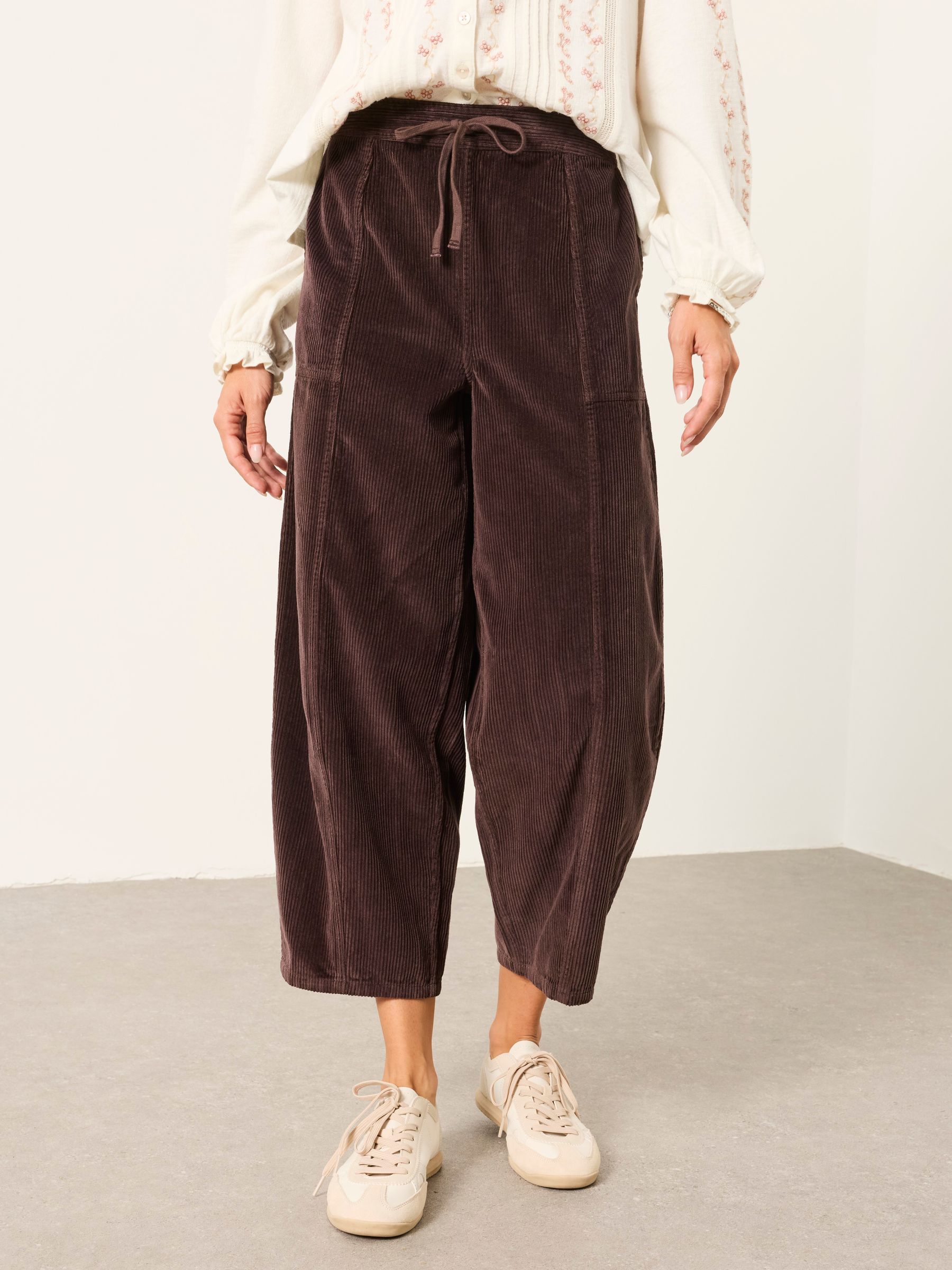 FatFace Alev Brown Barrel Cropped Cord Trousers