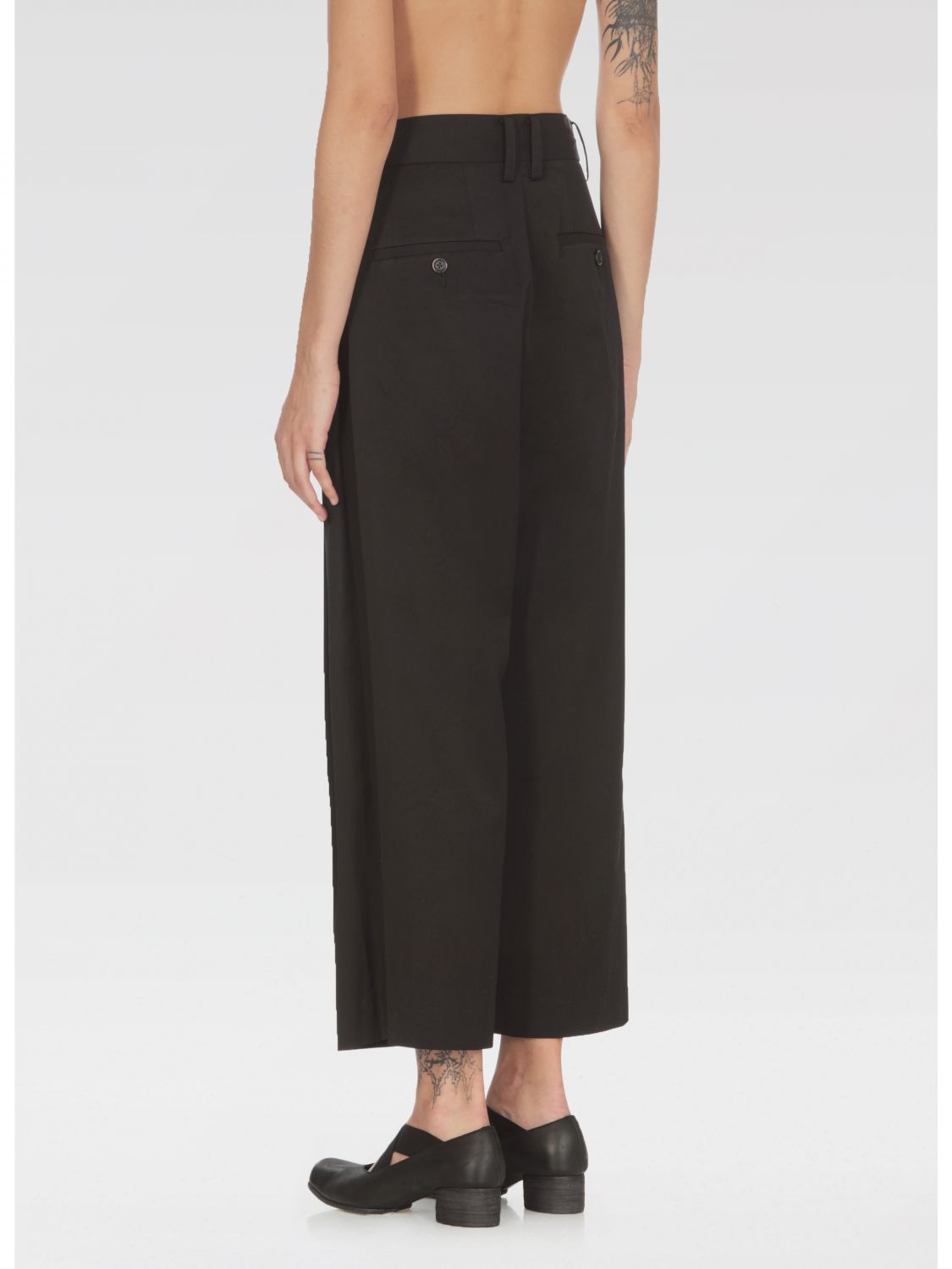 Uma Wang pleat-detailing cropped trousers - Braun