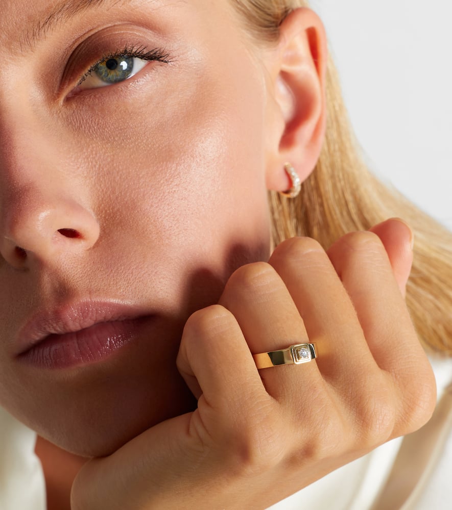 10kt gold ring with diamonds