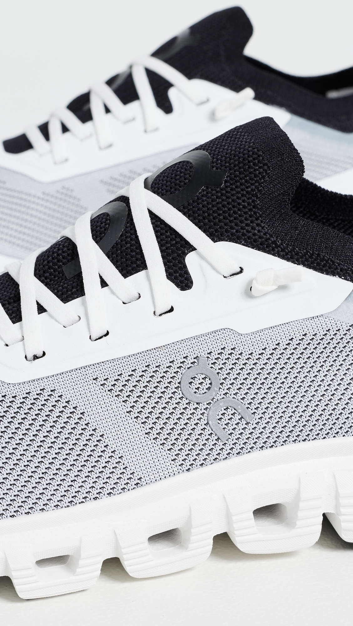 Cloud 6 Versa Sneakers White/Black