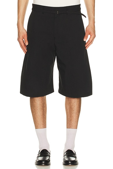 Le17Septembre Belted Curved Shorts in Black - Black. 46 also