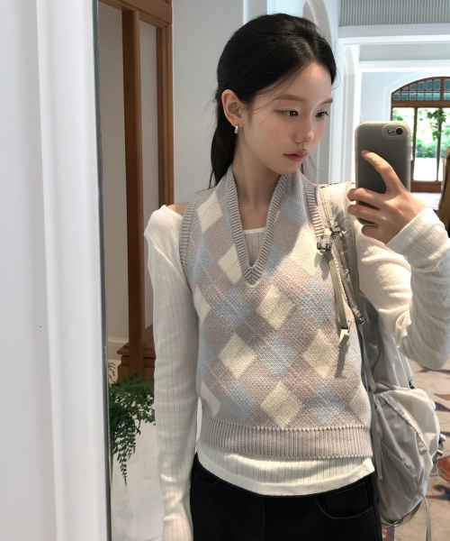 Halterneck Argyle Wool Vest