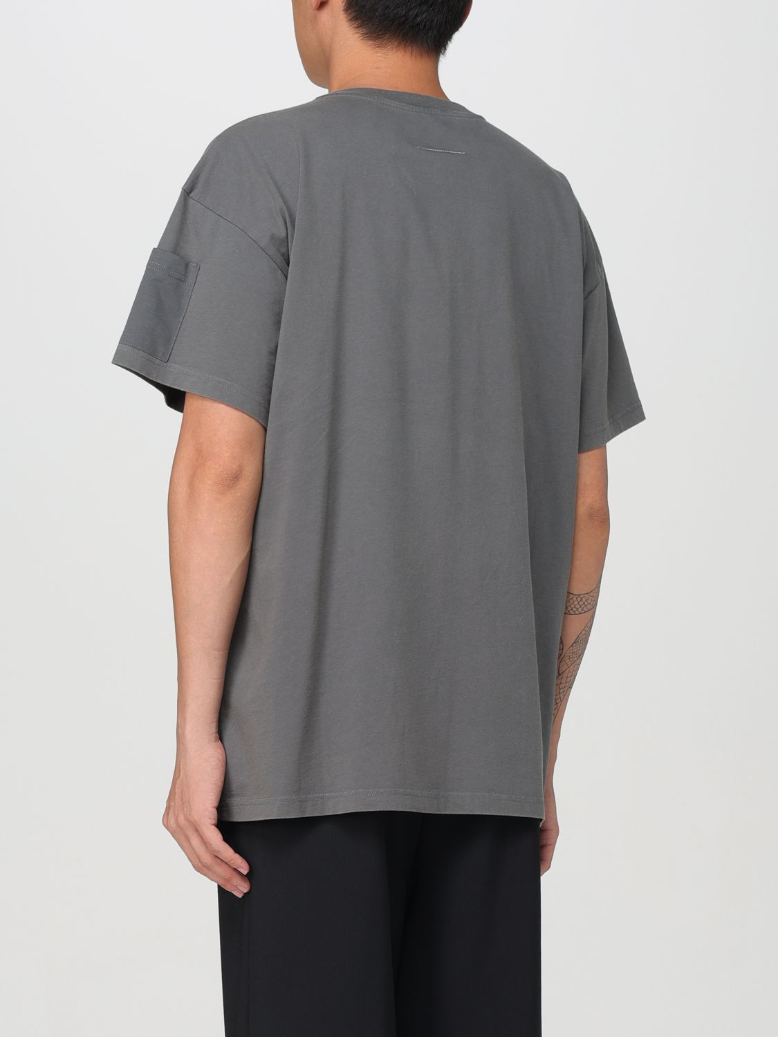 Multiple-pockets cotton T-shirt - Neutrals